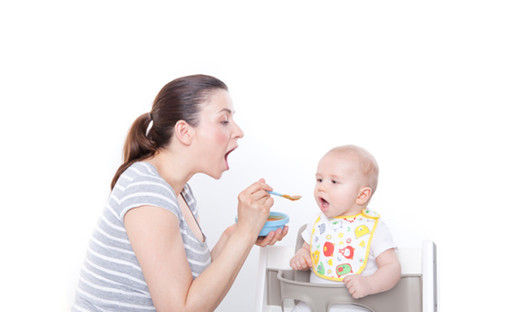 6 wichtige Tipps zum Essverhalten von Babys