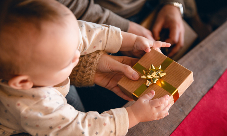 Weihnachtsgeschenke für Babys und Kleinkinder: Die 10 besten Ideen von Eltern für Eltern