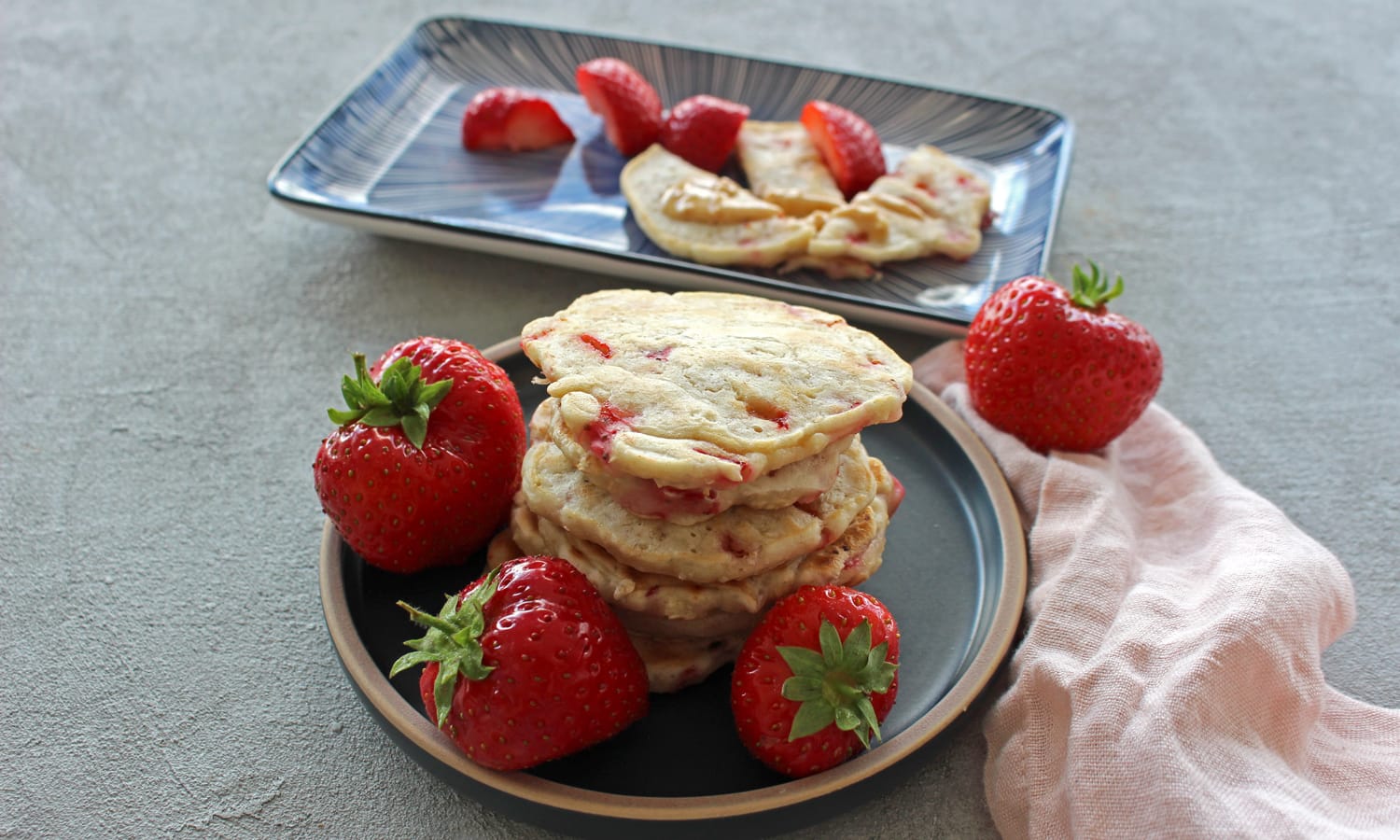 Fruchtiger Sommer-Snack: Erdbeer-Pancakes für Babys (und natürlich auch für Mama oder Papa)